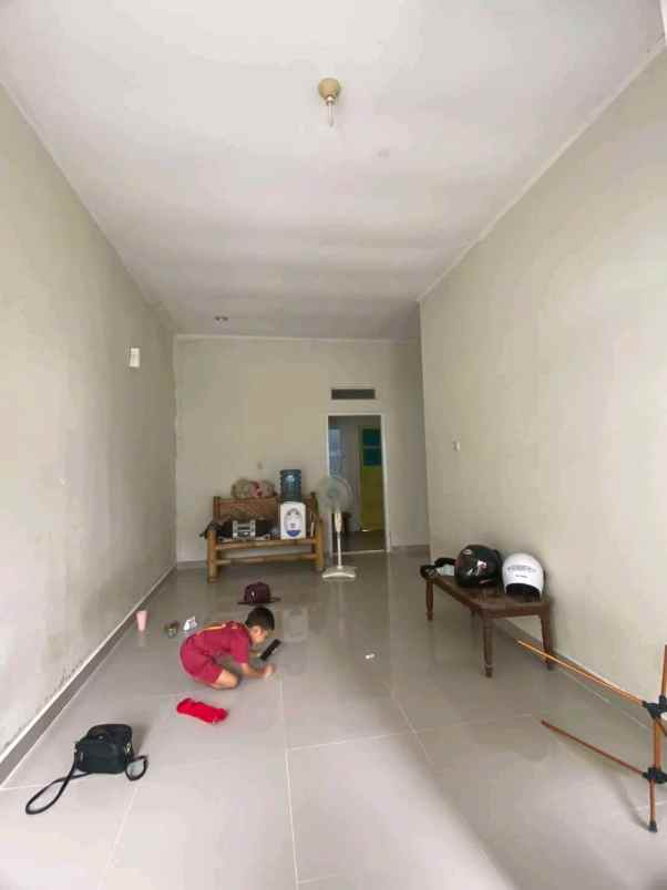 dijual rumah strategis