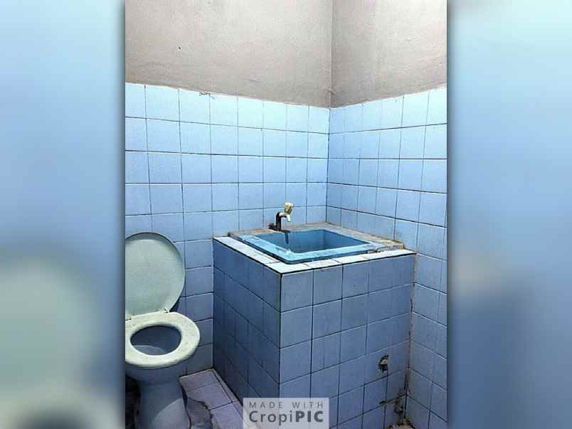 dijual rumah strategis di harapan indah