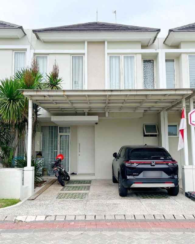 dijual rumah suvadiva grand island