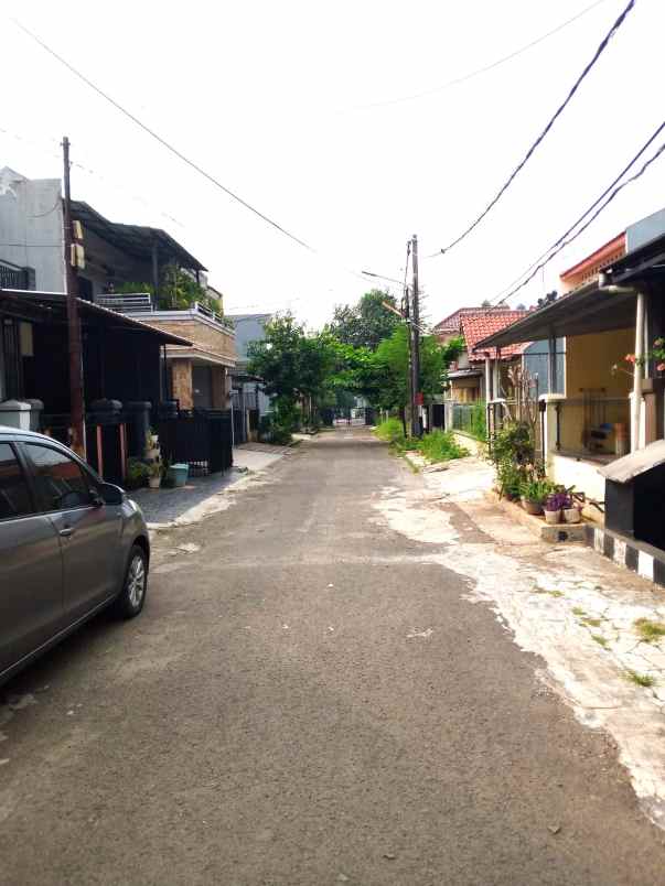 dijual rumah taman jatisari permai