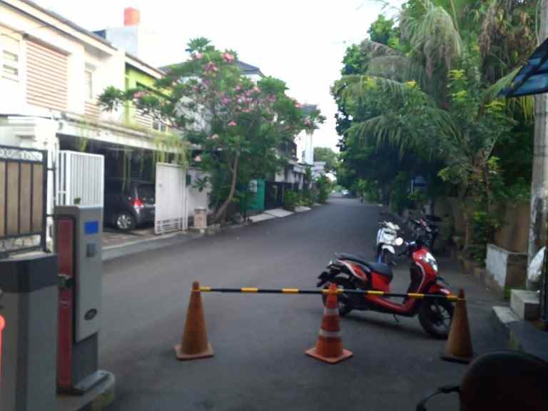 dijual rumah taman mutiara peninggilan