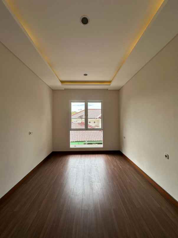 dijual rumah tb simatuoang cilandak jaksel