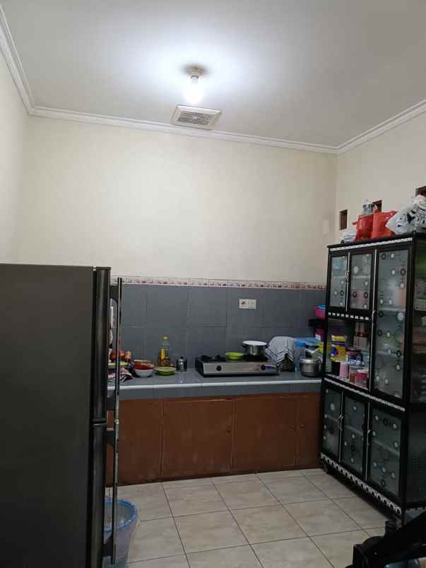 dijual rumah the palm residence