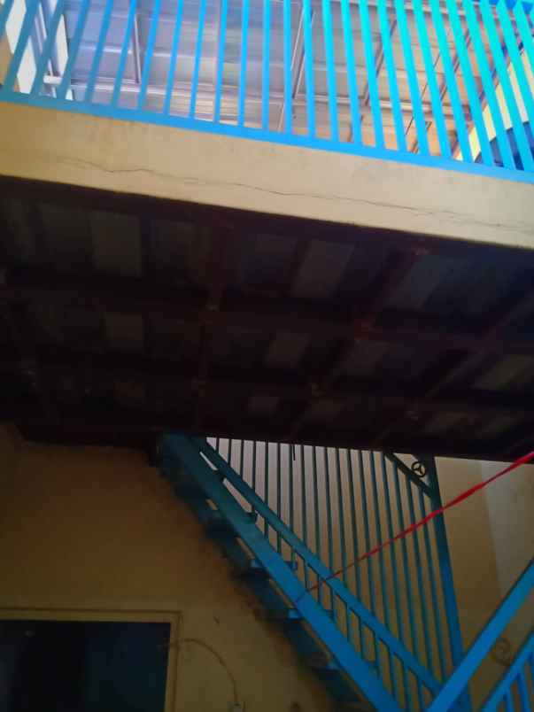 dijual rumah tingkat di jagasatru