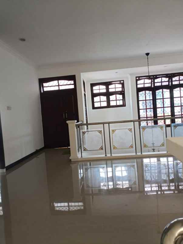 dijual rumah titian kencana marga mulya