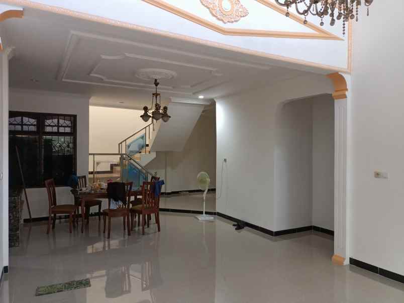 dijual rumah titian kencana marga mulya
