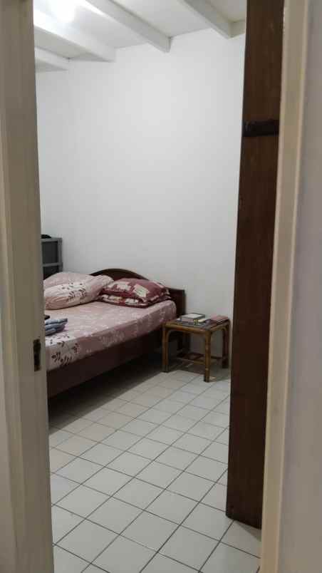 dijual rumah tmn saripersada jl soleh iskandar