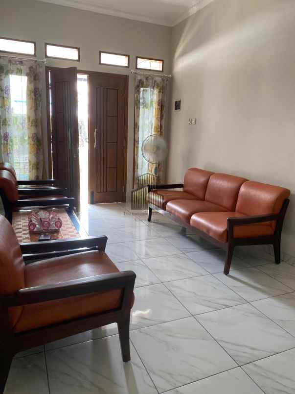 dijual rumah ulin