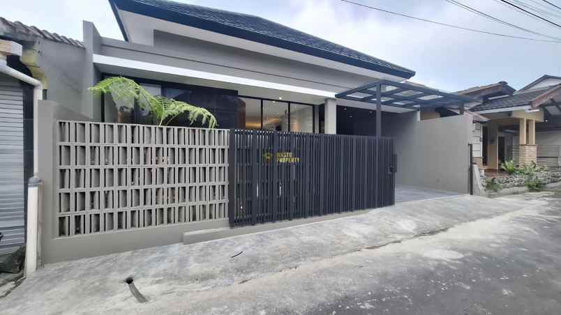 dijual rumah umbulmartani ngemplak