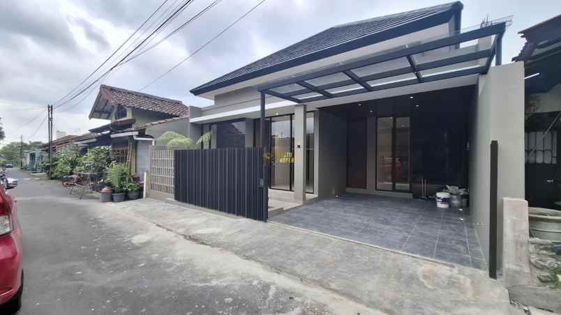 dijual rumah umbulmartani ngemplak