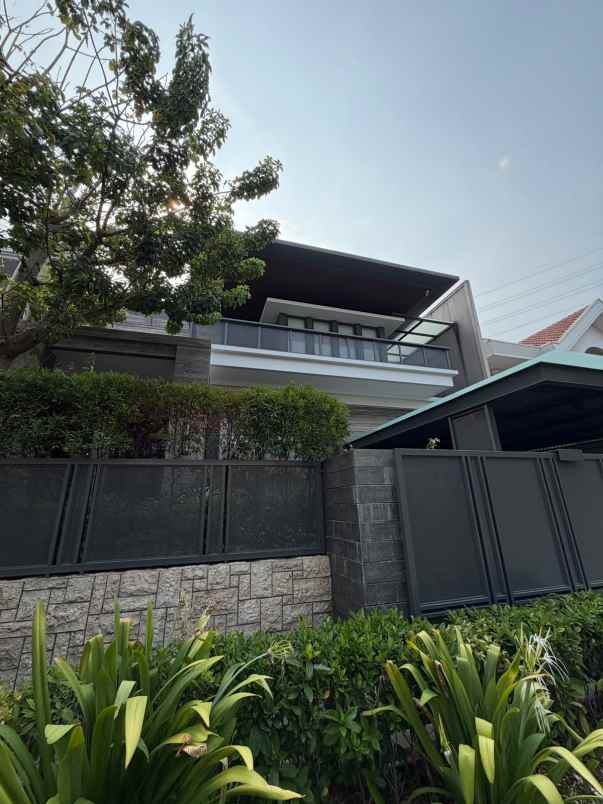 dijual rumah villa bukit indah pakuwon