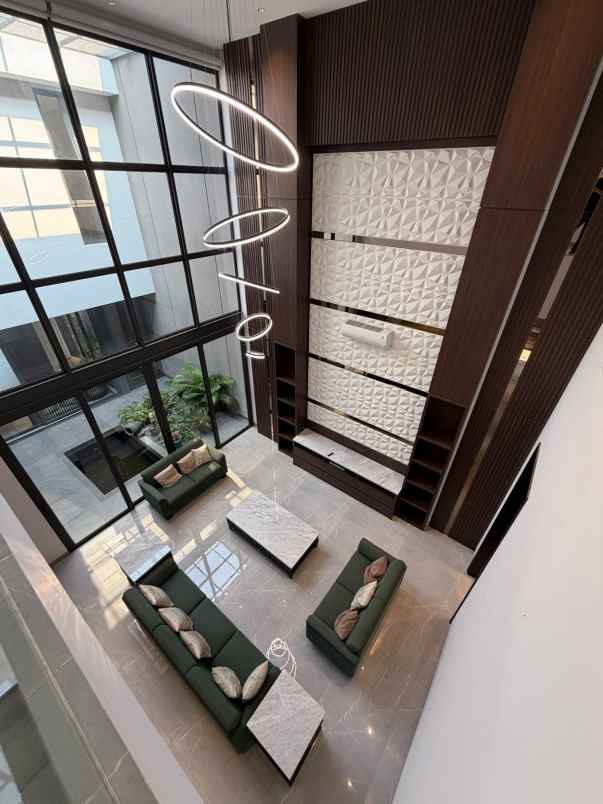 dijual rumah villa bukit indah pakuwon