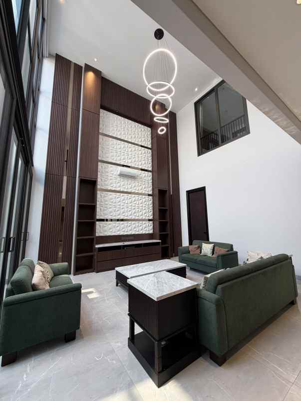 dijual rumah villa bukit indah pakuwon