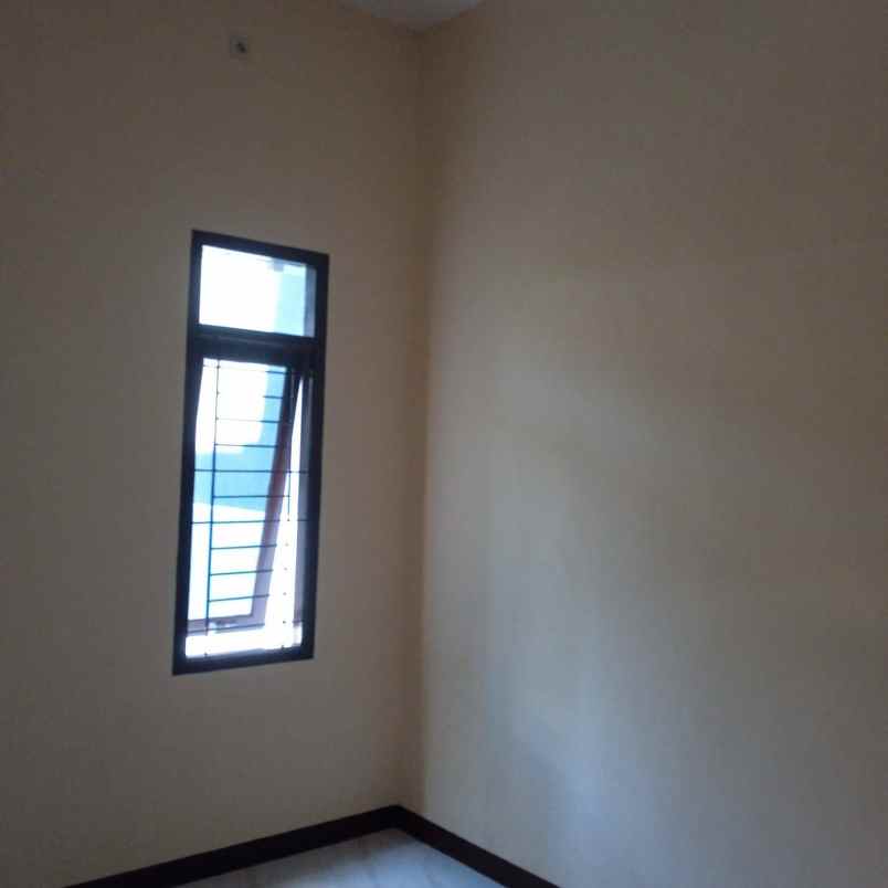 dijual rumah villa mutiara gading 1 bekasi