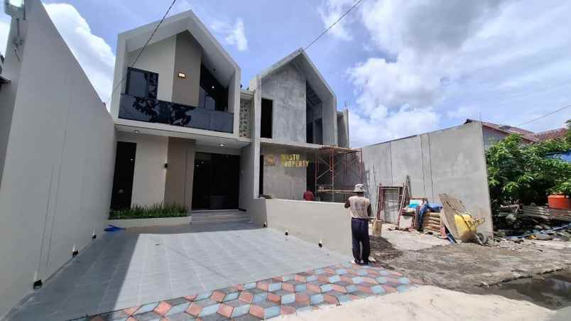 dijual rumah wedomartani