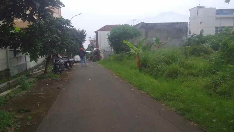 dijual tanah jl abdul gani atas