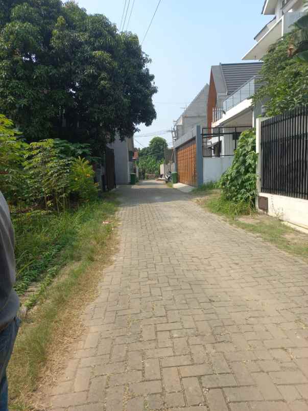 dijual tanah jl serdang beji depok