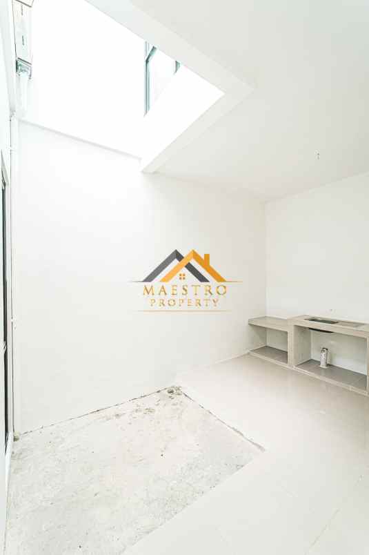 dijual villa komplek the habitat jalan