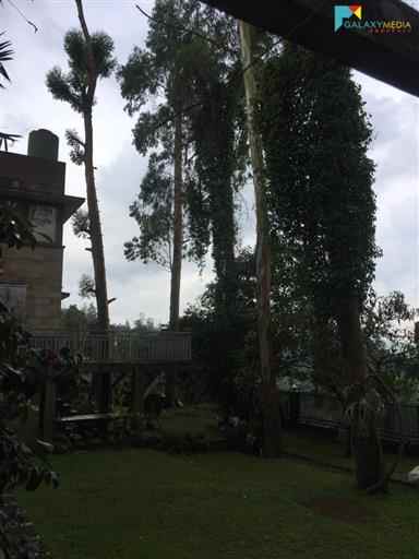 dijual villa mekarwangi lembang bandung