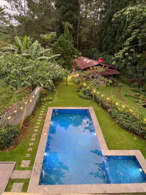 dijual villa tugu selatan