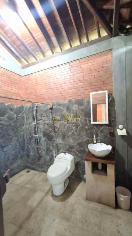 dijual villa wedomartani ngemplak
