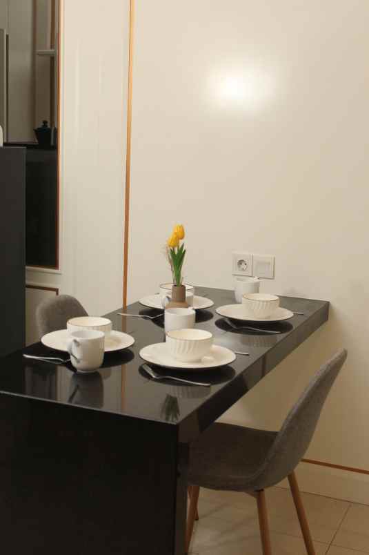 disewakan apartemen benson lantai 23