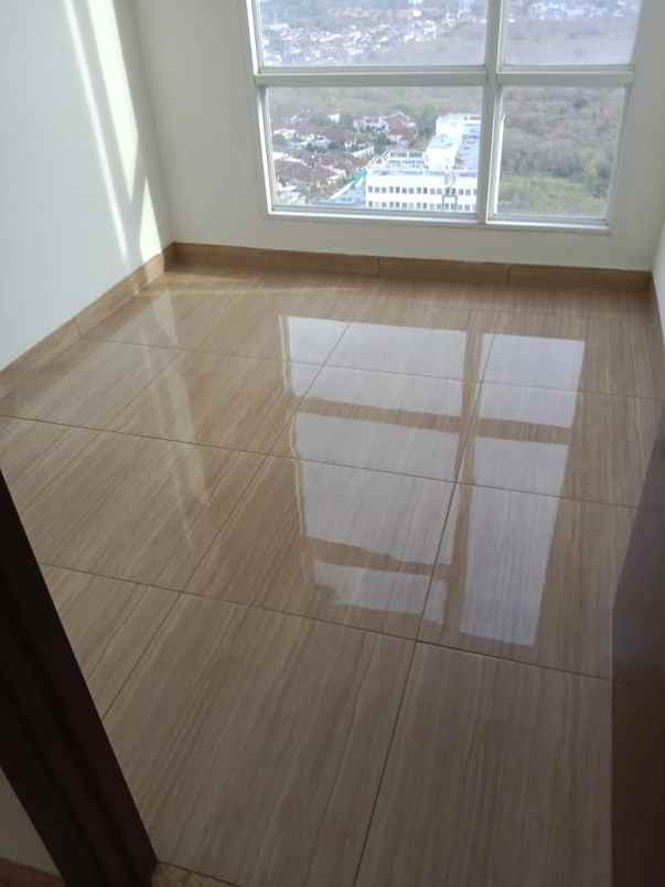 disewakan apartemen grand sungkono lagoon lantai 37