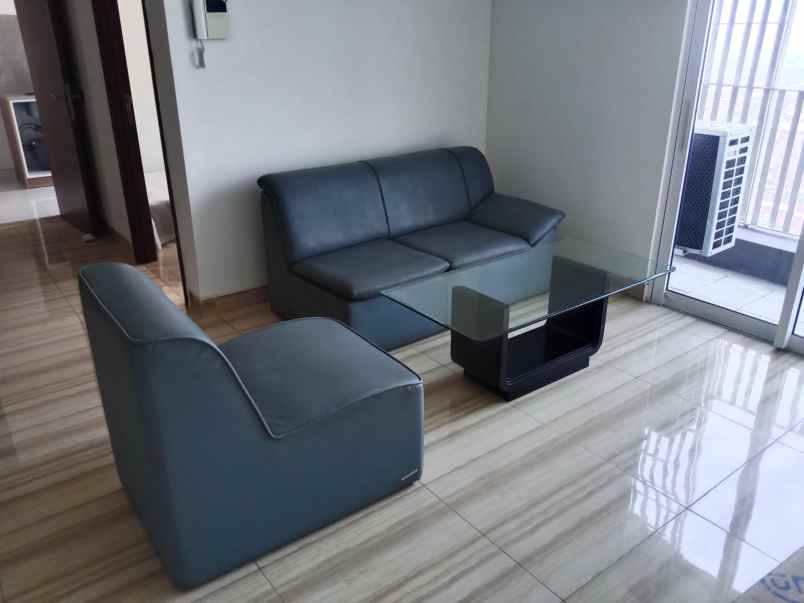 disewakan apartemen grand sungkono lagoon lantai 37