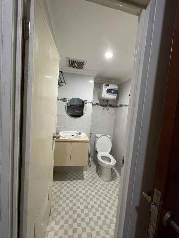 disewakan apartemen puncak kertajaya tower b lantai 2