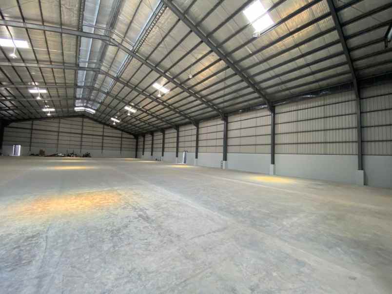 disewakan ruko gudang kantor delta silicon lippo cikarang