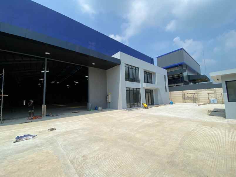 disewakan ruko gudang kantor delta silicon lippo cikarang