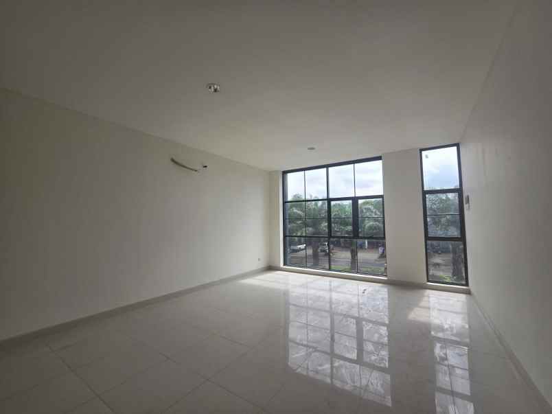 disewakan ruko gudang kantor ruko collins 2 maison de