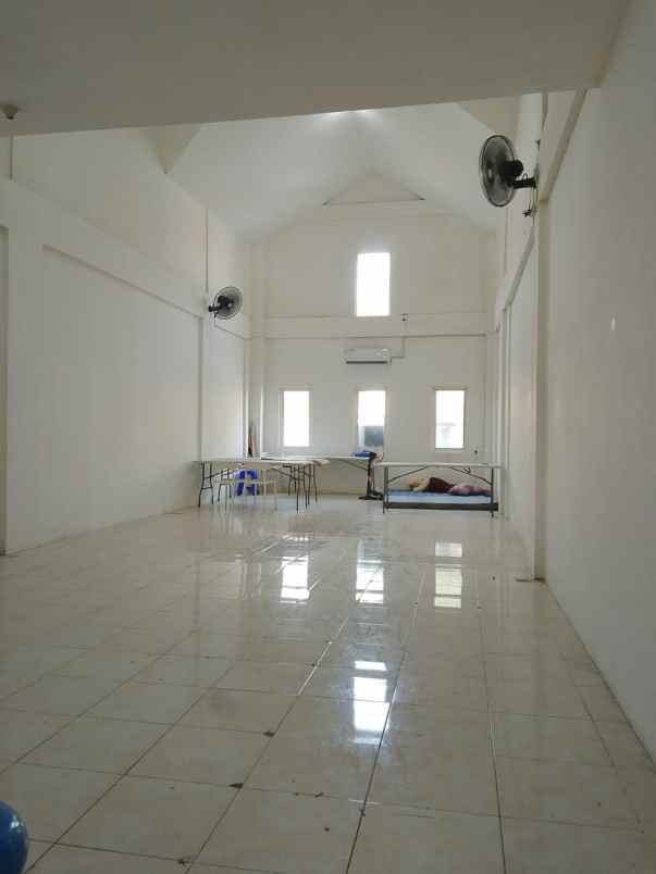 disewakan ruko gudang kantor taman gapura80