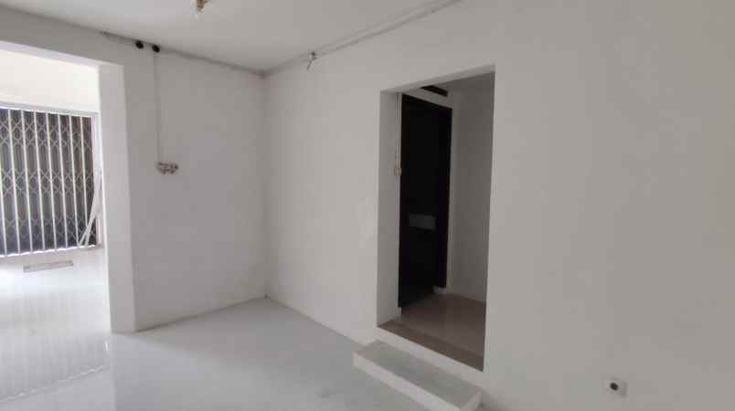 disewakan ruko kedungdoro surabaya