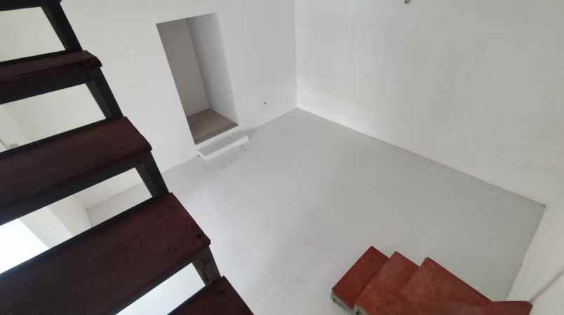 disewakan ruko kedungdoro surabaya