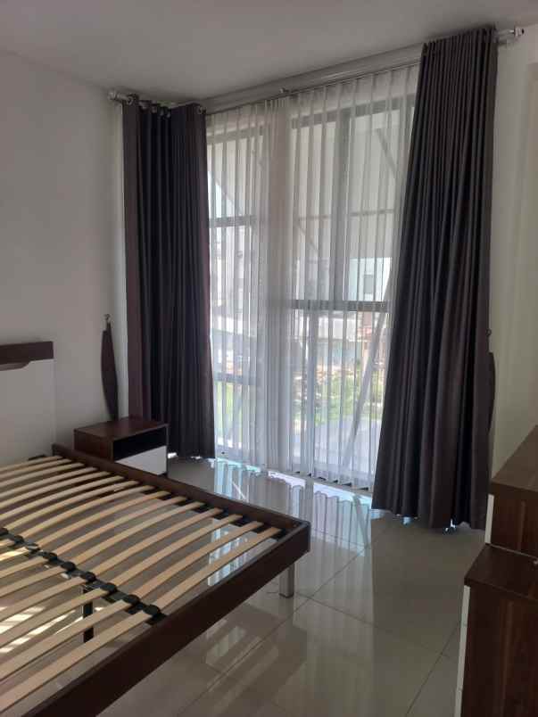 disewakan rumah cluster mahakam jgc