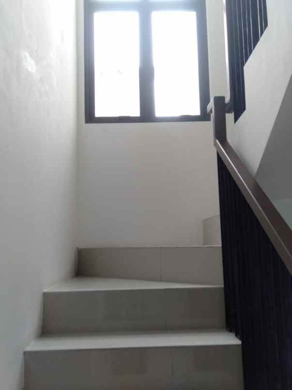 disewakan rumah cluster mahakam jgc