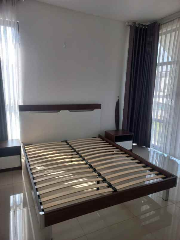 disewakan rumah cluster mahakam jgc