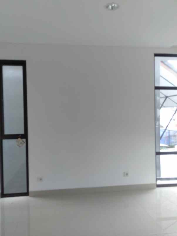 disewakan rumah cluster mahakam jgc