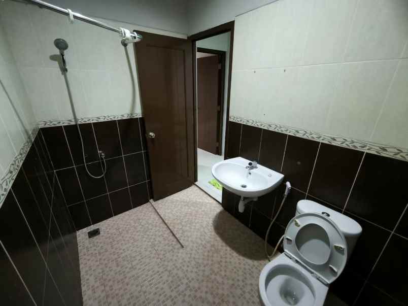 disewakan rumah cluster valeria metland