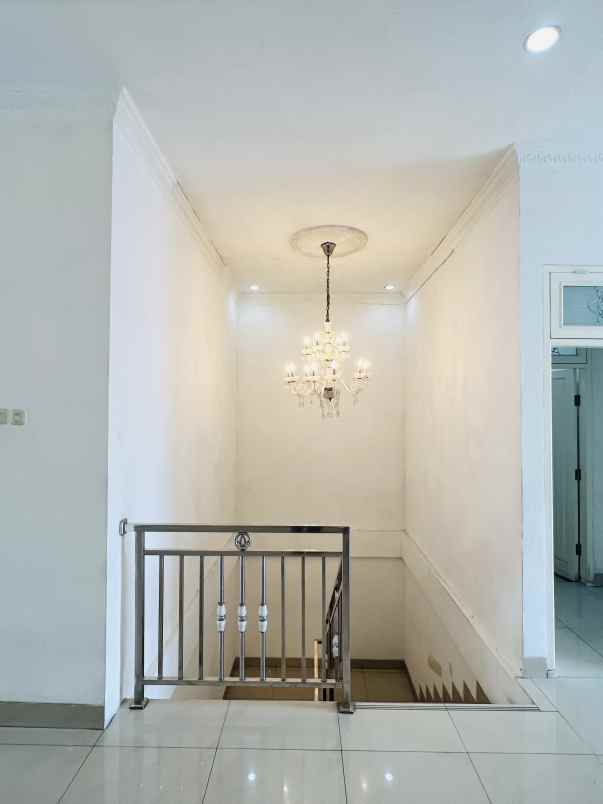disewakan rumah jl muncang no 54 b lagoa