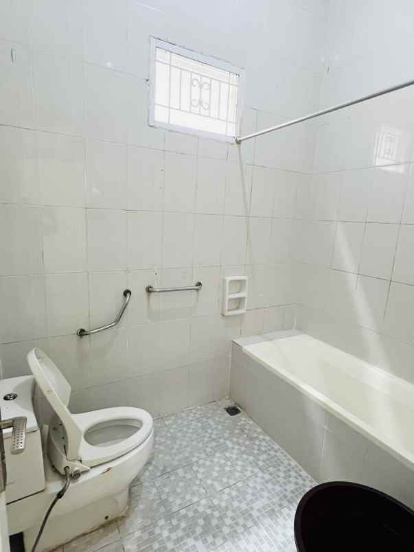disewakan rumah jl muncang no 54 b lagoa