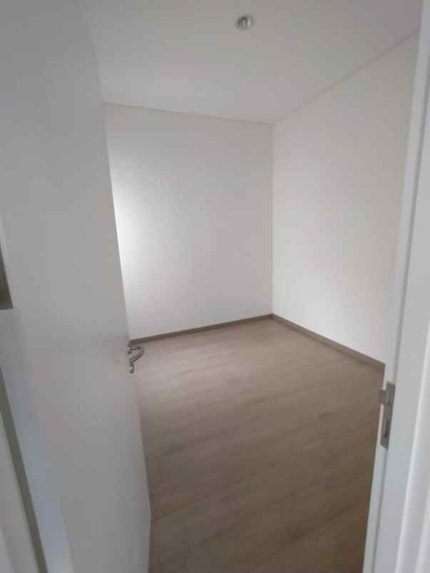 disewakan rumah lavon swan city cluster