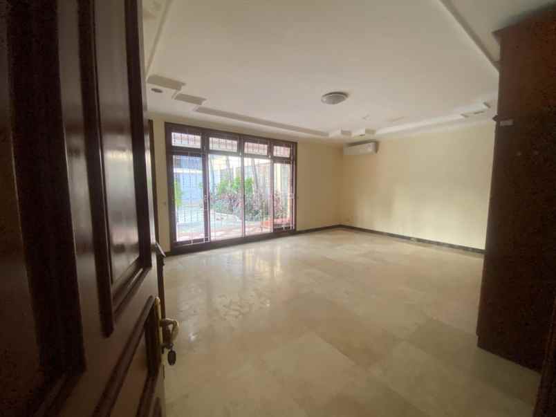 disewakan rumah lebak bulus cilandak barat