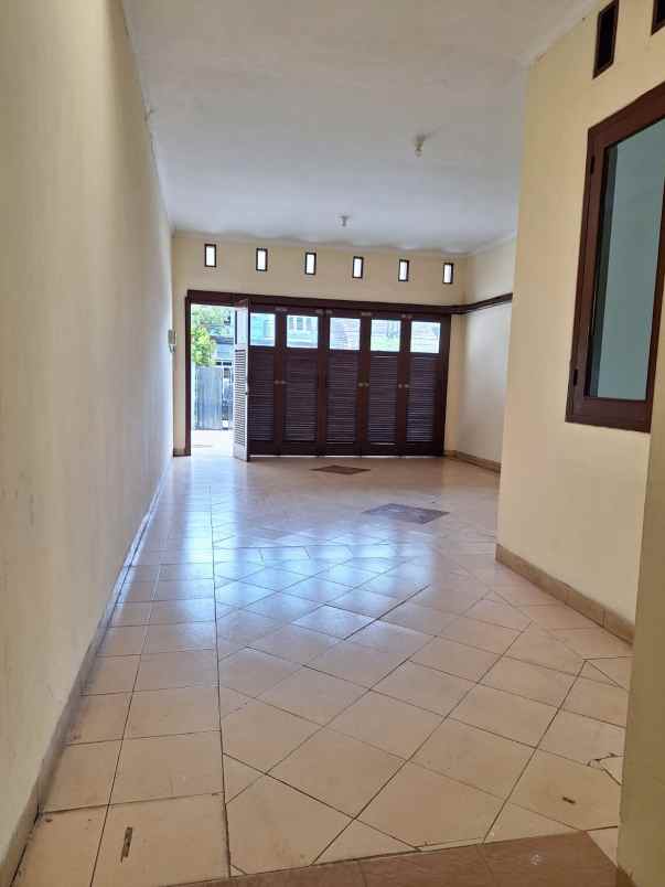 disewakan rumah mampang prapatan