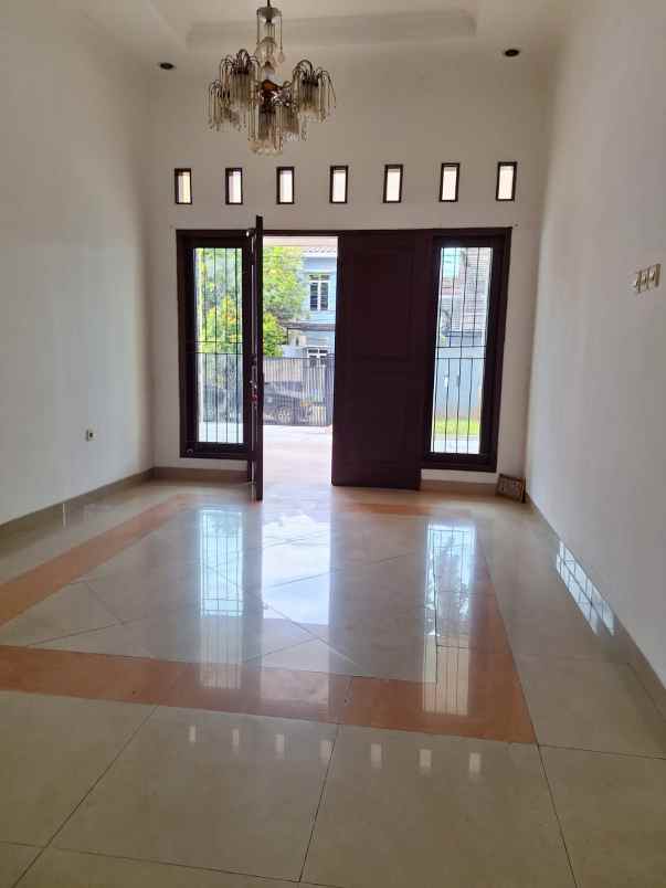 disewakan rumah mampang prapatan