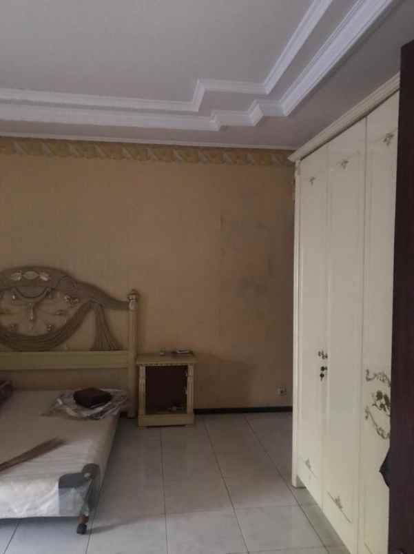 disewakan rumah manyar kertoadi