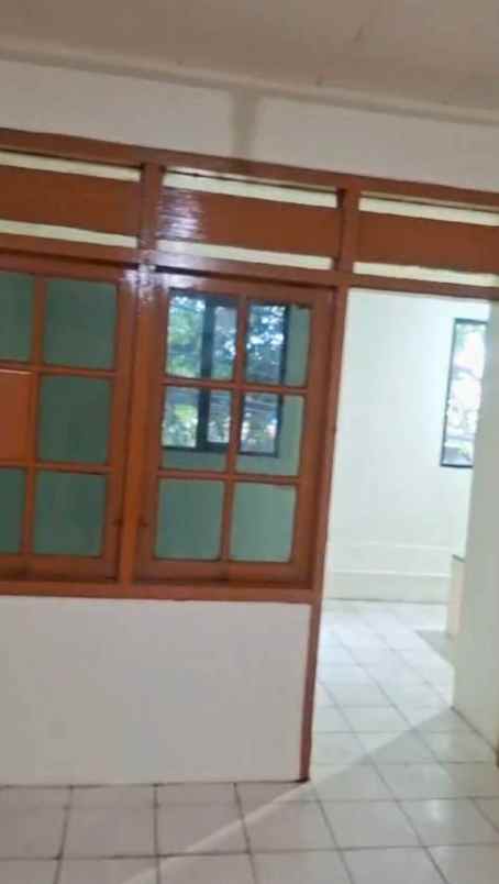 disewakan rumah menceng