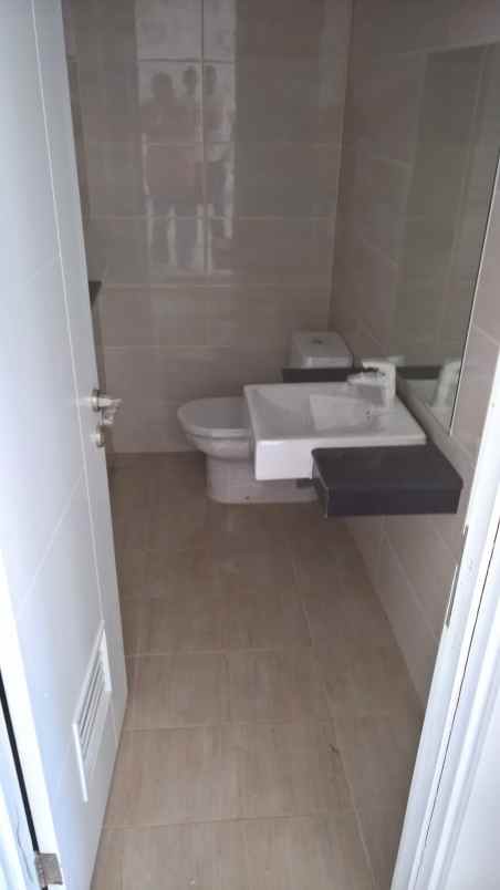 disewakan rumah minimalis grand galaxy bekasi