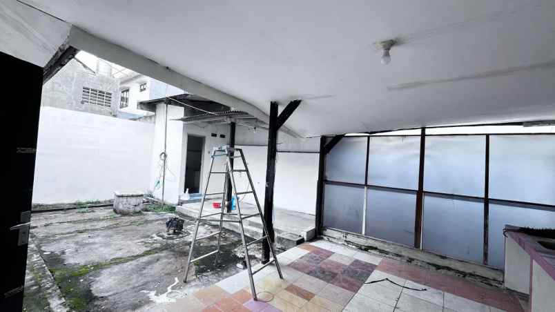 disewakan rumah rungkut asri